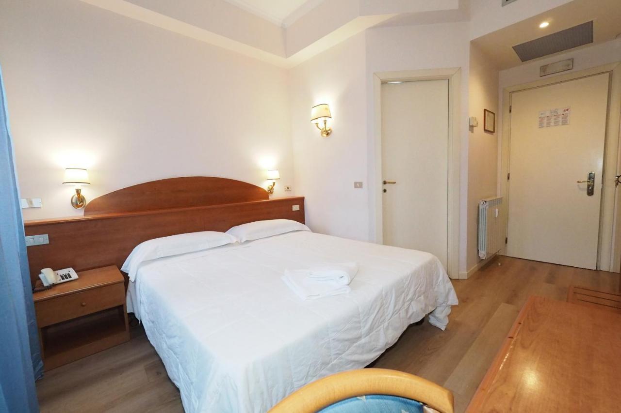 Hotel Laura Ρώμη Εξωτερικό φωτογραφία