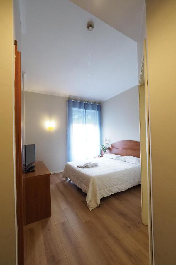 Hotel Laura Ρώμη Εξωτερικό φωτογραφία