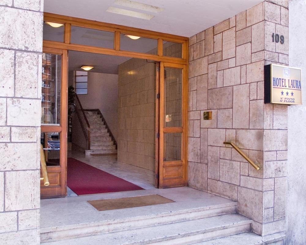 Hotel Laura Ρώμη Εξωτερικό φωτογραφία
