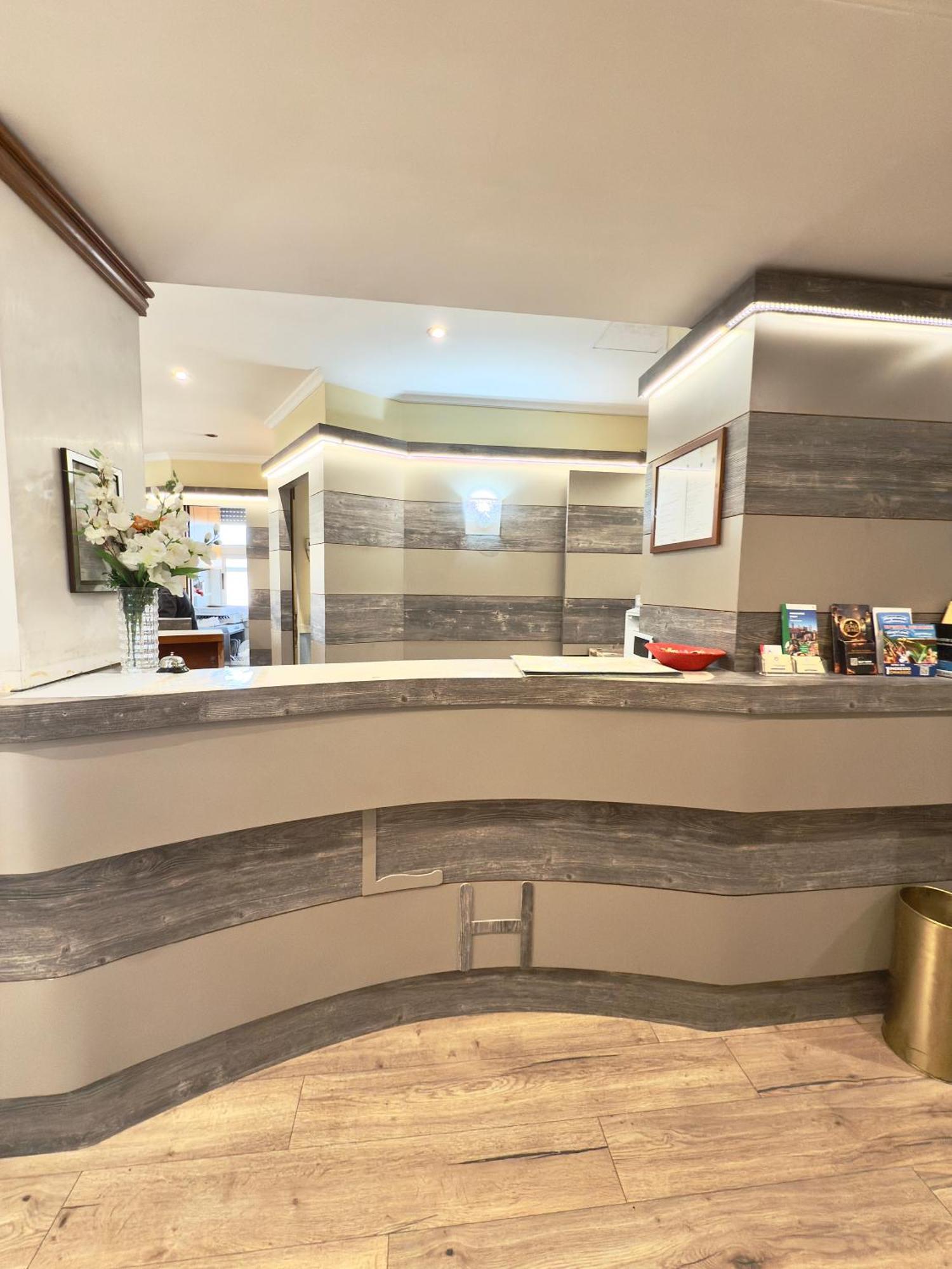 Hotel Laura Ρώμη Εξωτερικό φωτογραφία